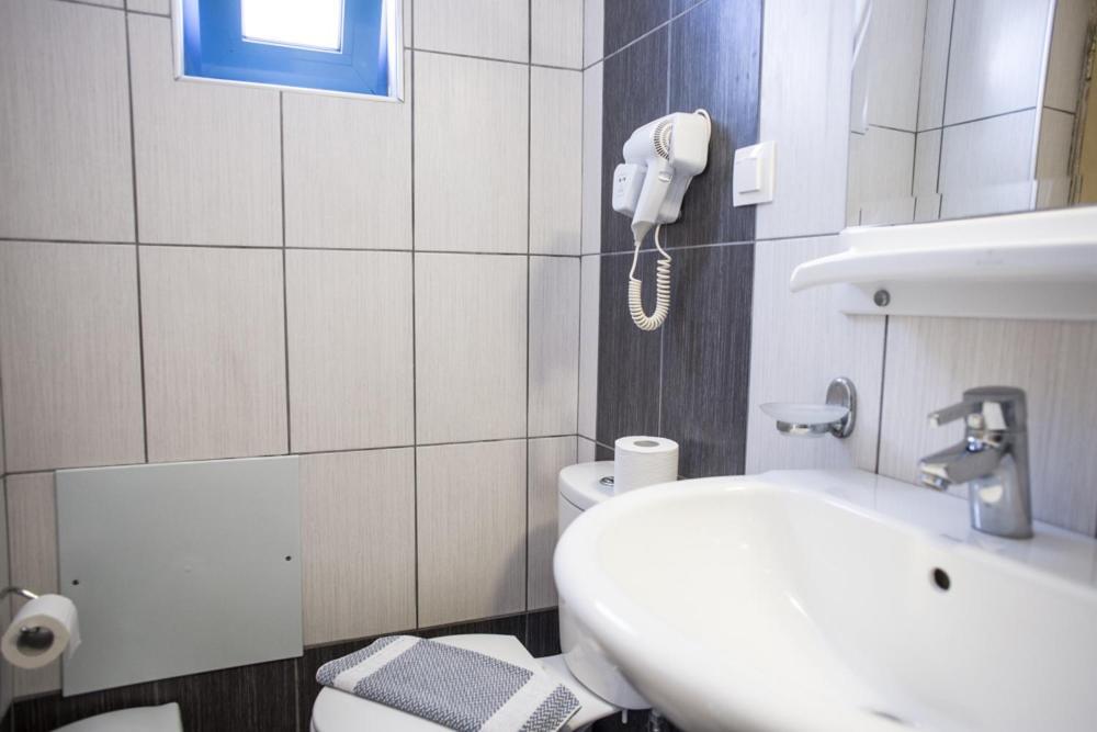 Agios Pavlos Hotel エクステリア 写真